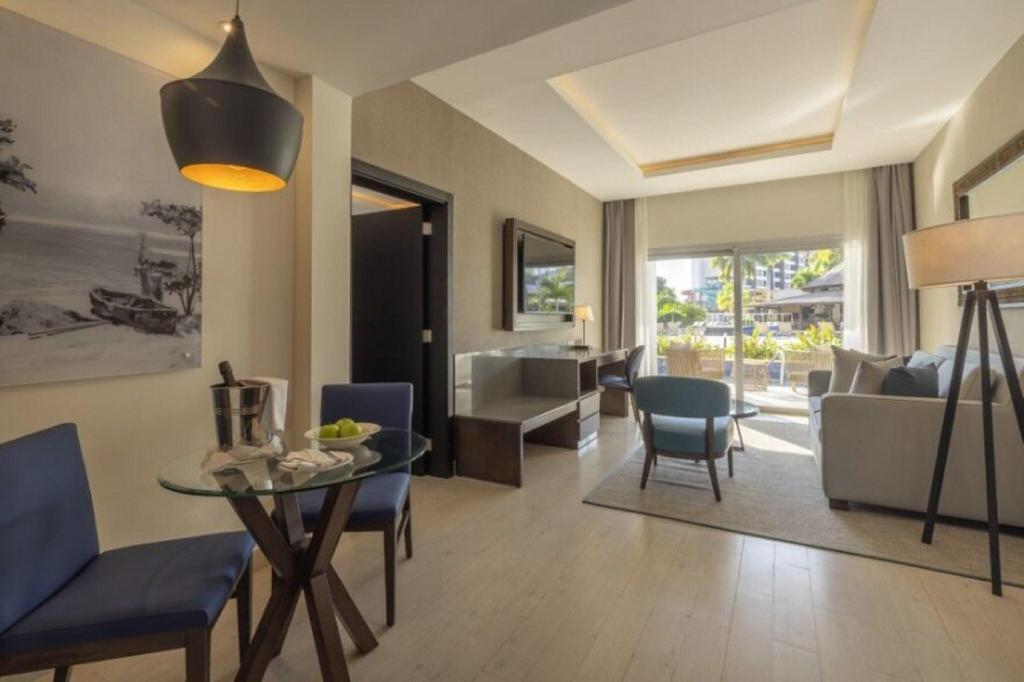 hotel-thumb