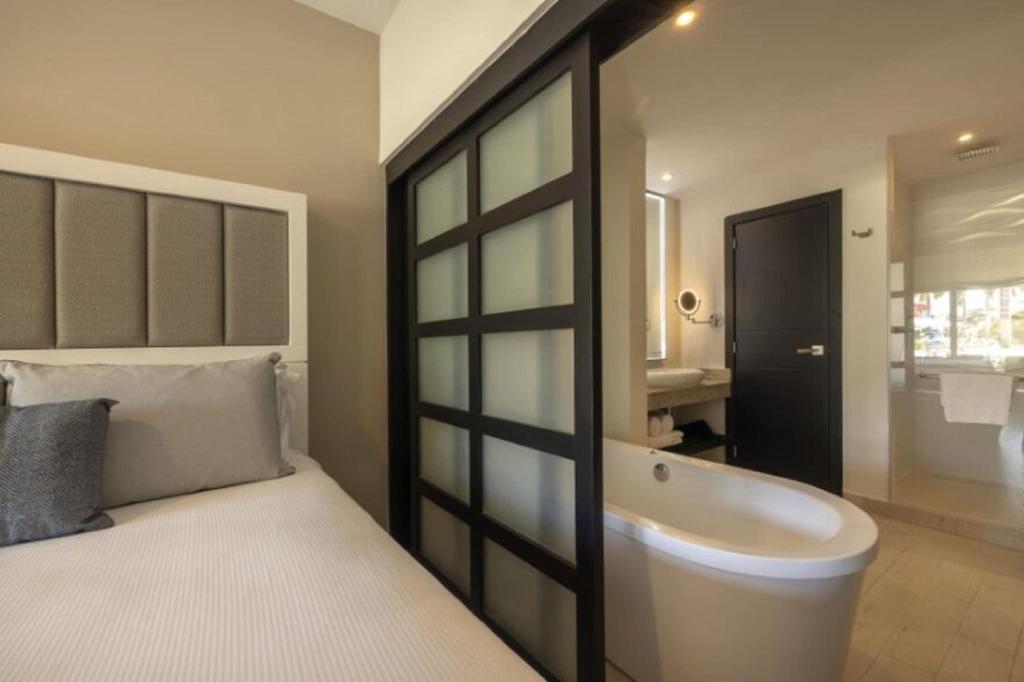 hotel-thumb