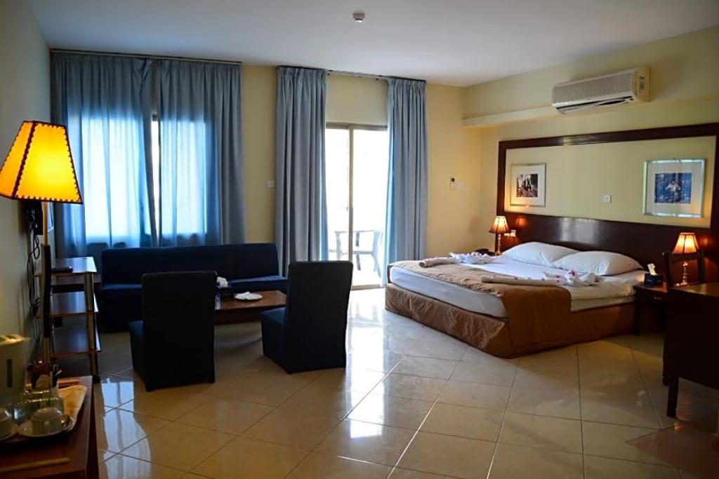 hotel-thumb