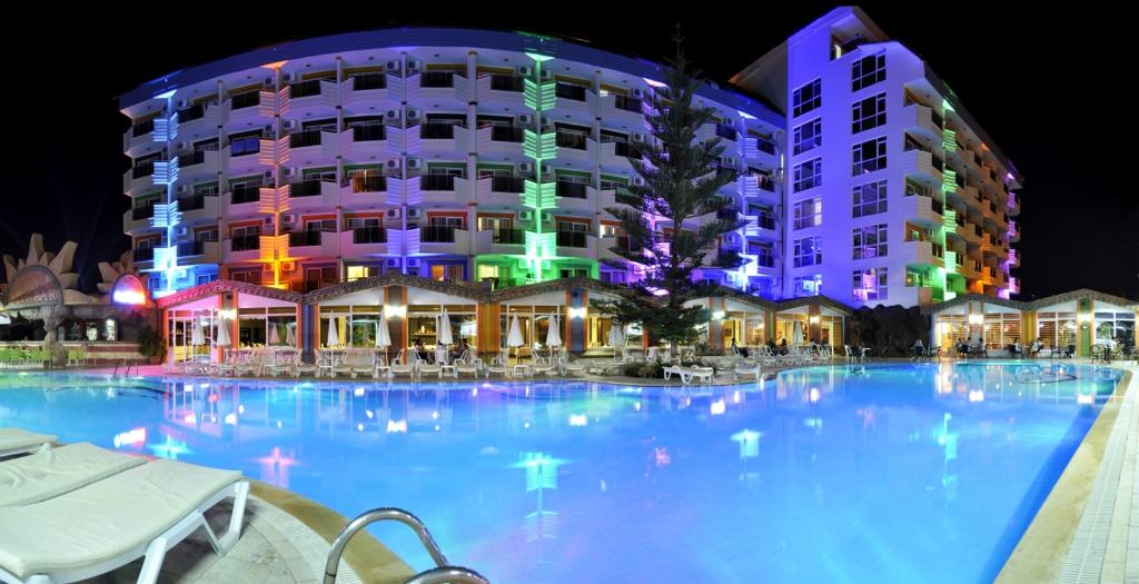 First Class Hotel