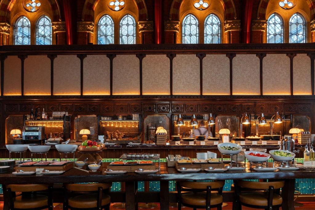 Galleria immagine di St. Pancras London, Autograph Collection