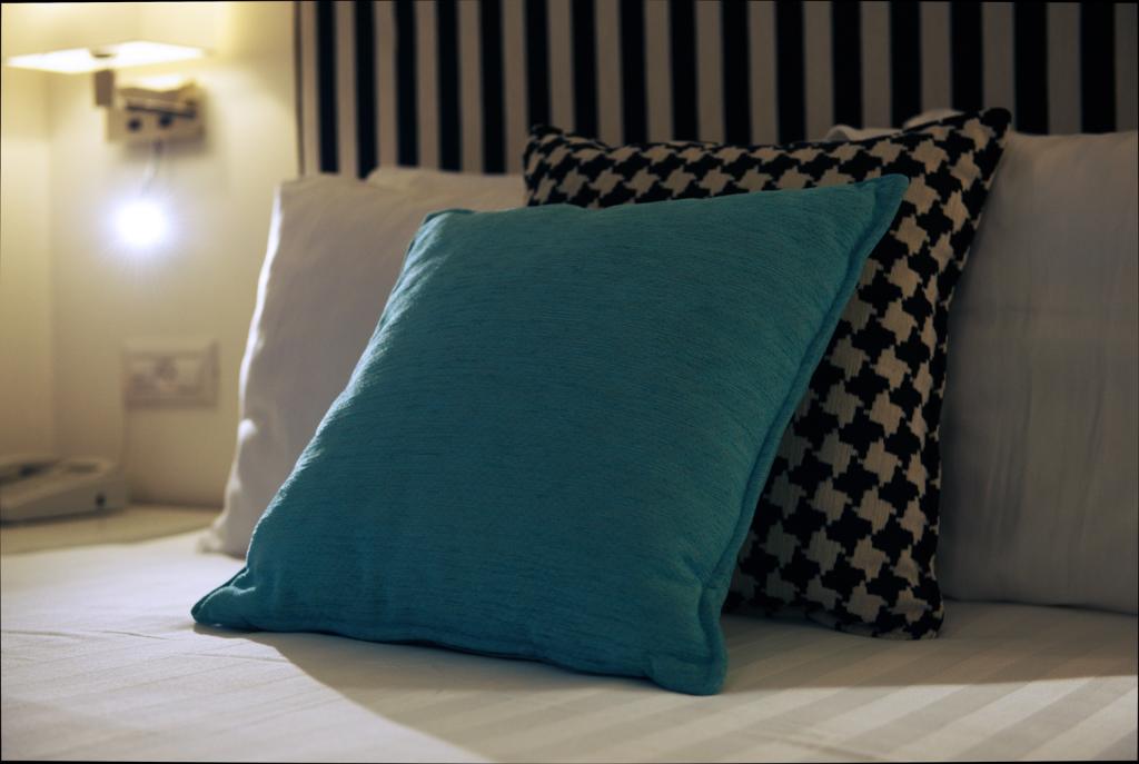 Best Western Regency Suites