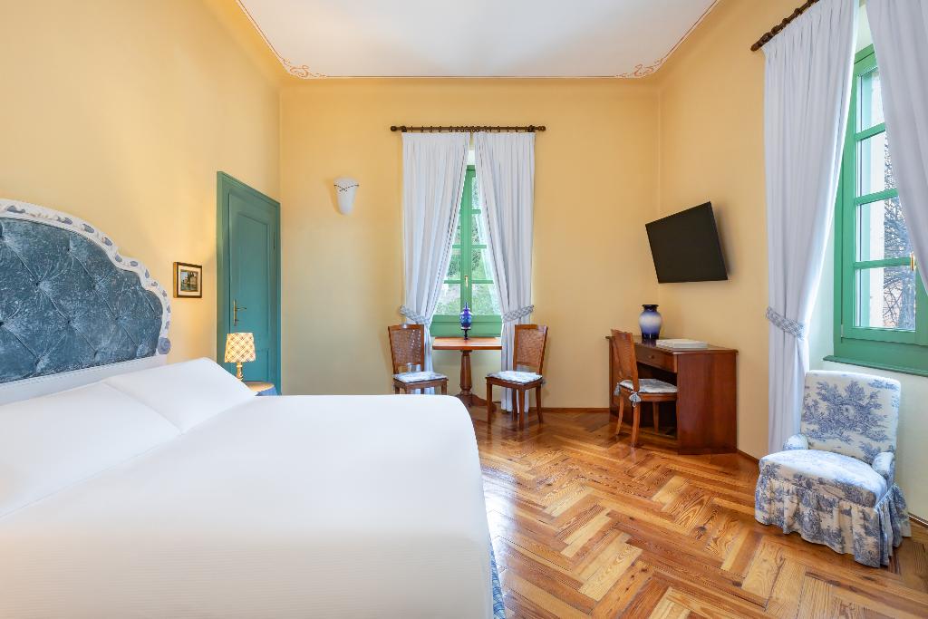 Boutique Hotel Villa Sostaga (Lake Garda)
