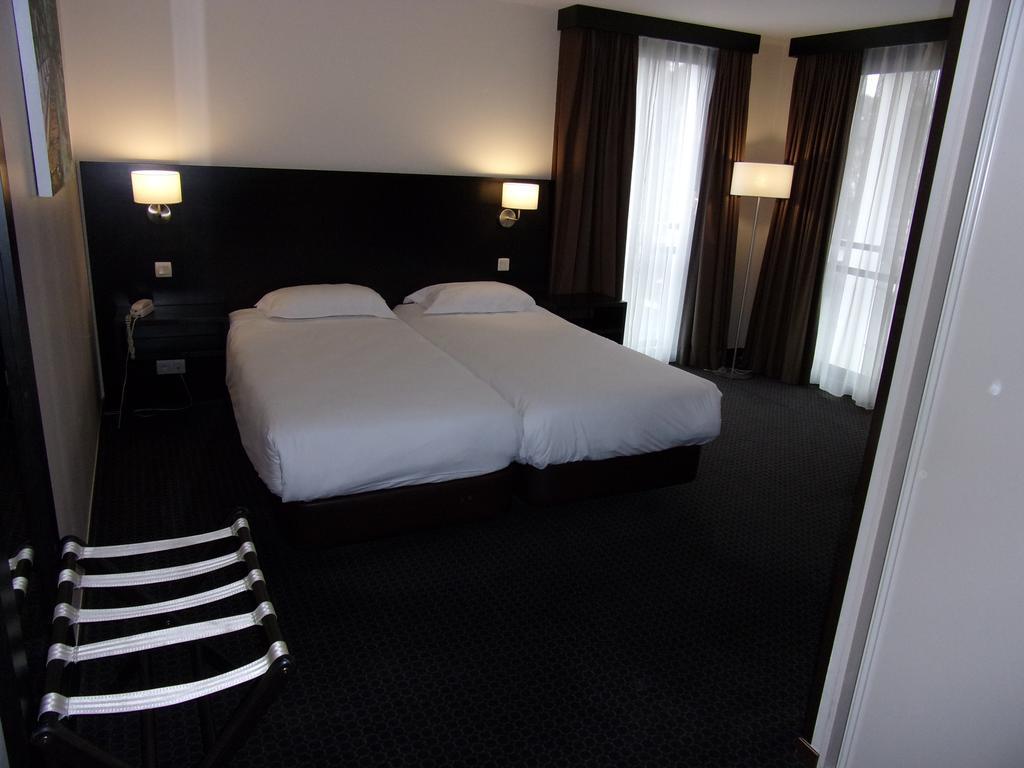 Encore Hotel