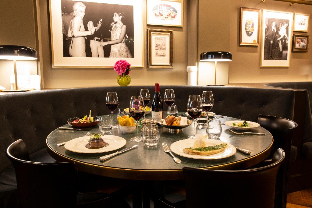 Imagem da galeria de Hotel Cafe Royal
