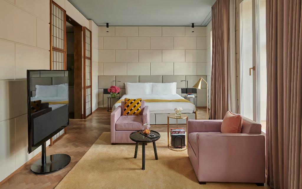 Imagem da galeria de Hotel Cafe Royal