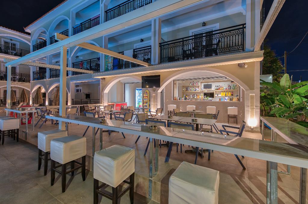 Hotel Athina Apts, Griechenland, Kalamaki. Großes 2