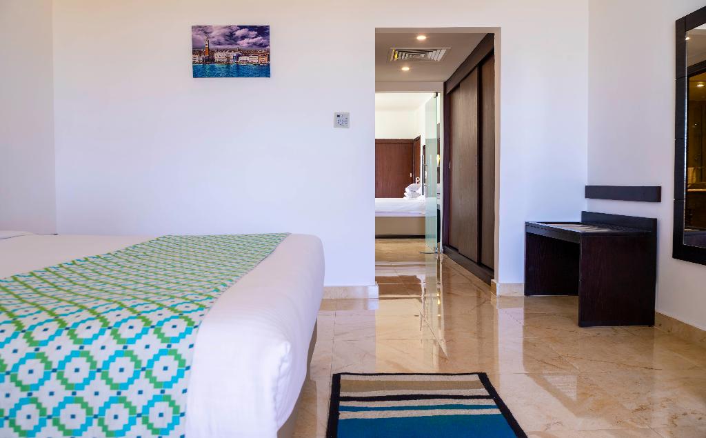 Blend Elphistone Resort