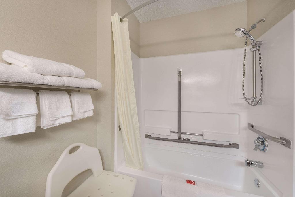 Harmony Inn & Suites