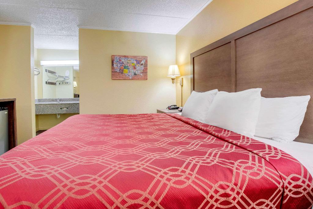 Econo Lodge Lenoir City