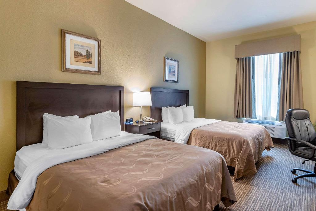 Quality Inn & Suites La Porte