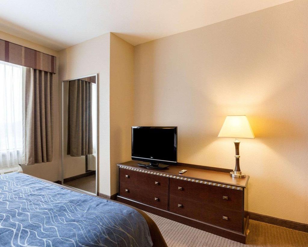 Comfort Inn & Suites Winnie