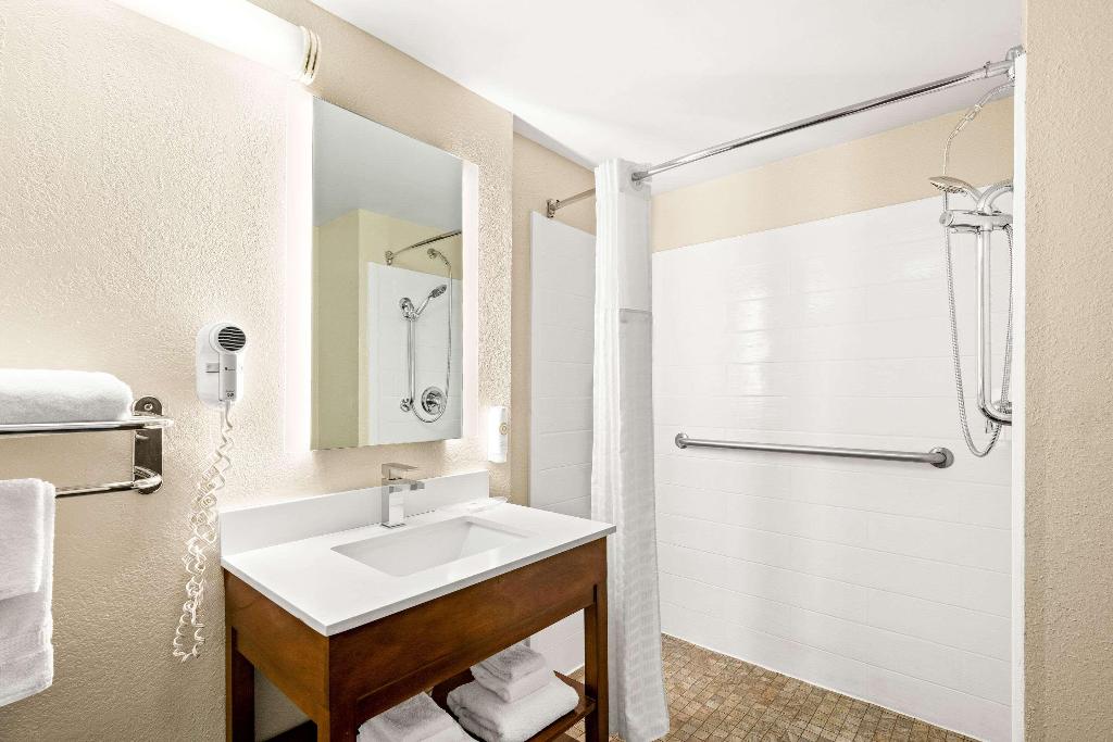 Comfort Suites Abingdon I-81