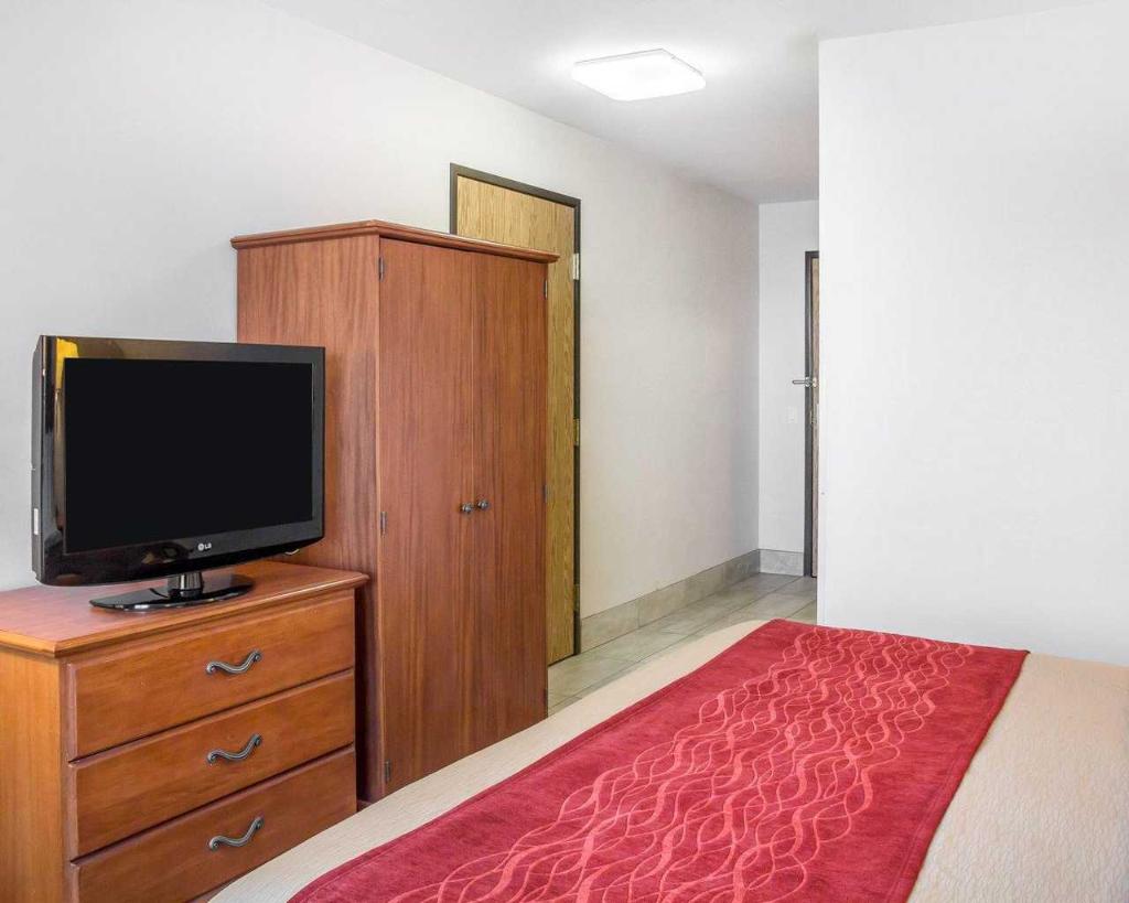 Comfort Inn Limon Area