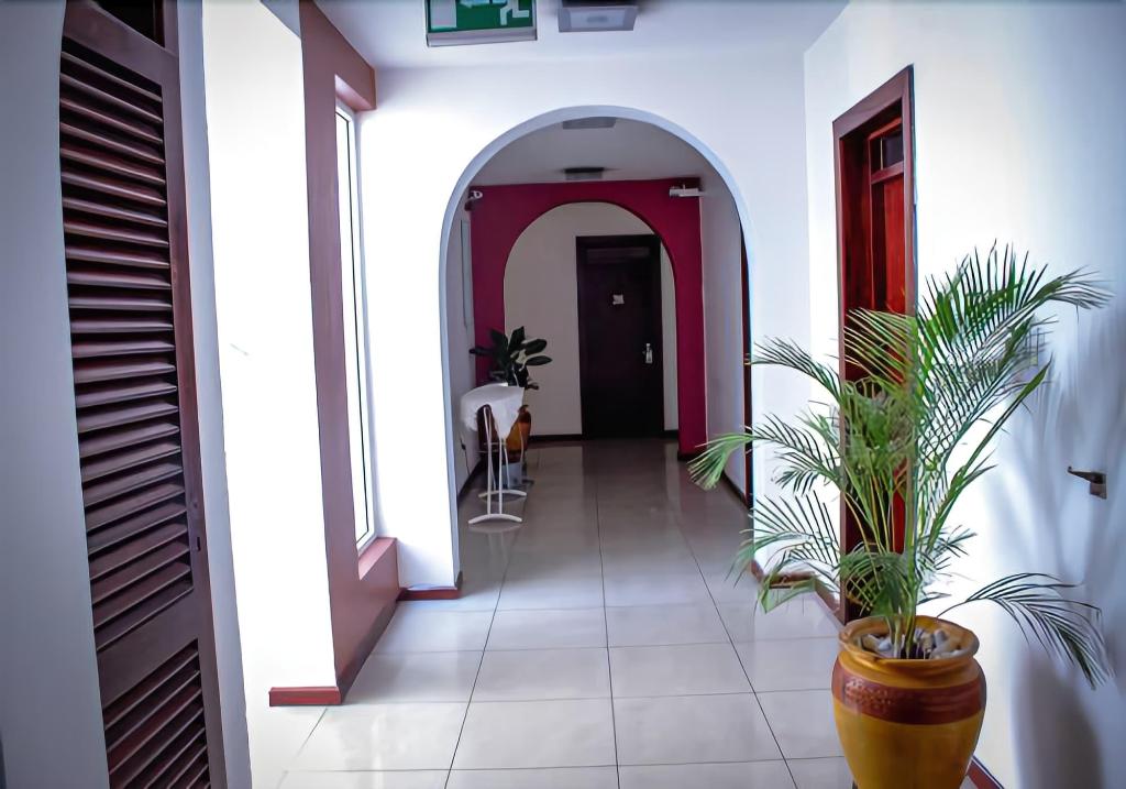 Maxlot Hotel