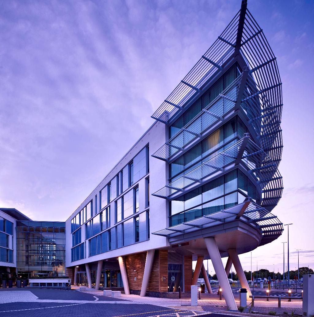 DoubleTree By Hilton International Newcastle Airpo