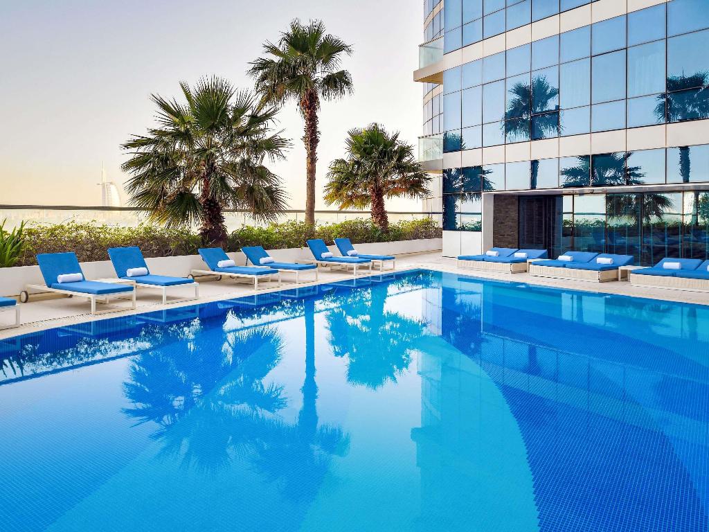 hotel-thumb