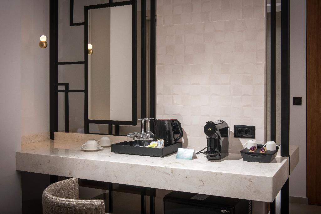 Noble Hotel Suites Adults Only