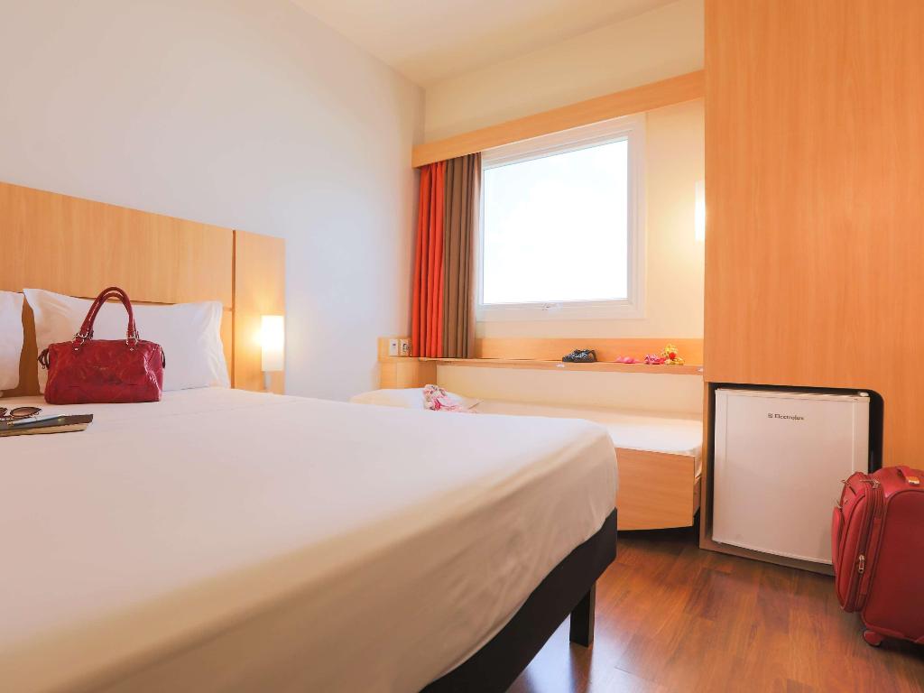ibis Montes Claros Shopping