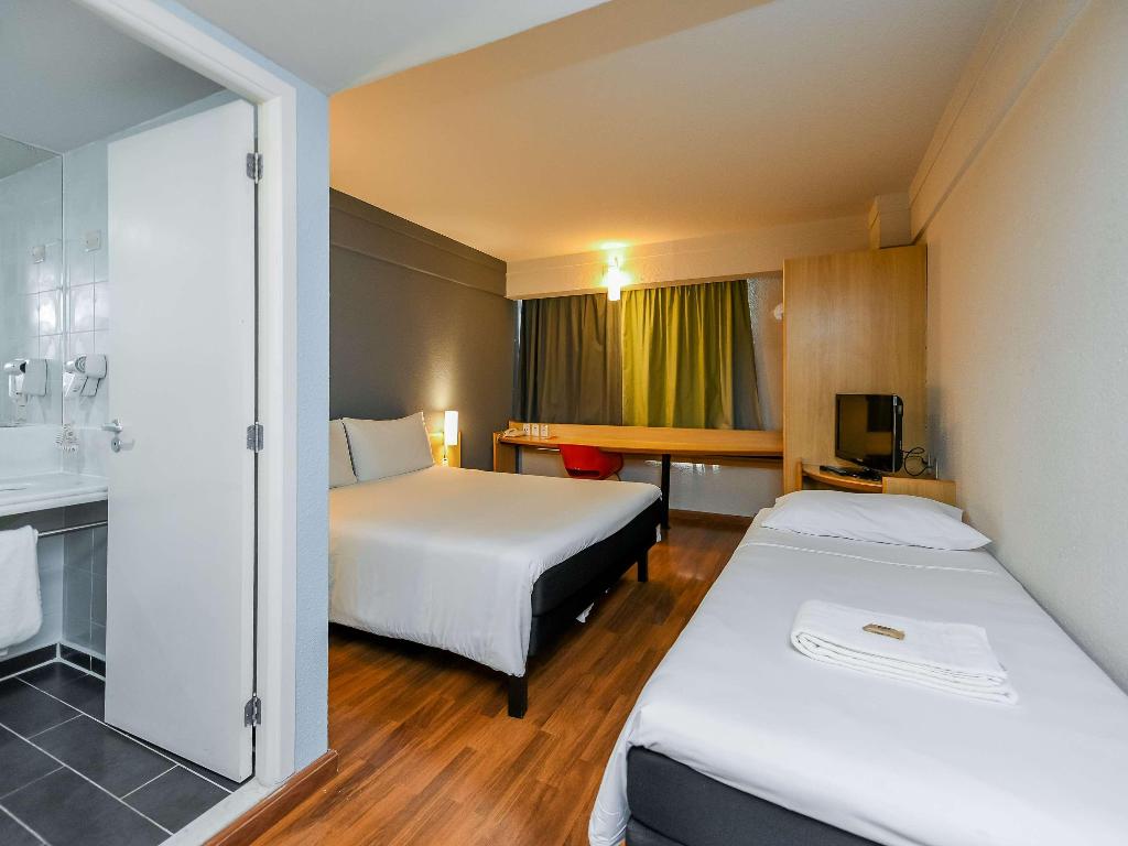hotel-thumb