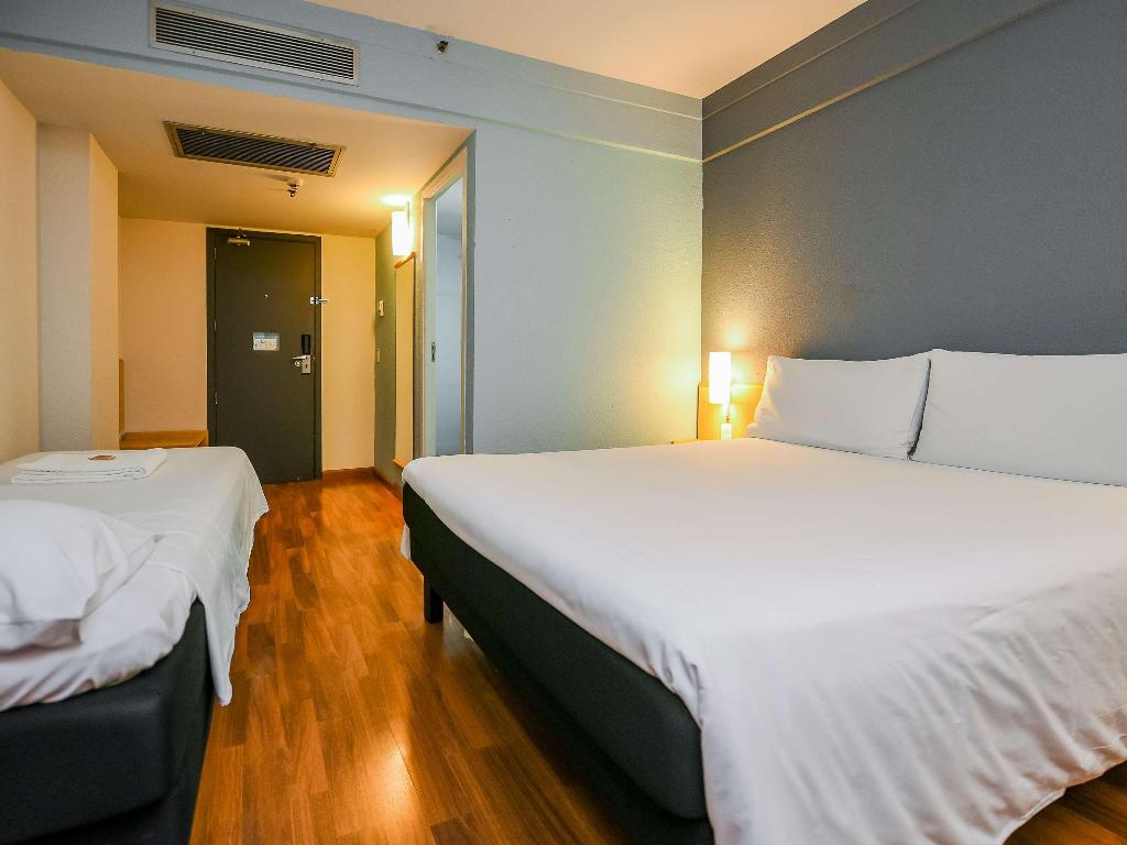 hotel-thumb