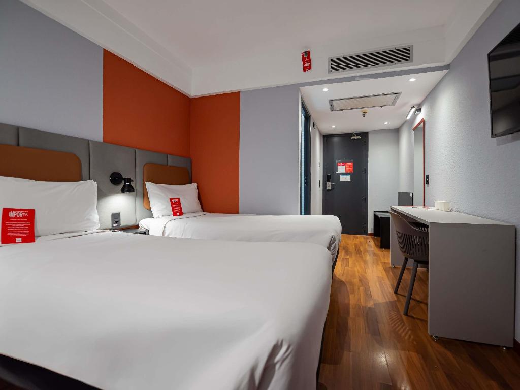 hotel-thumb