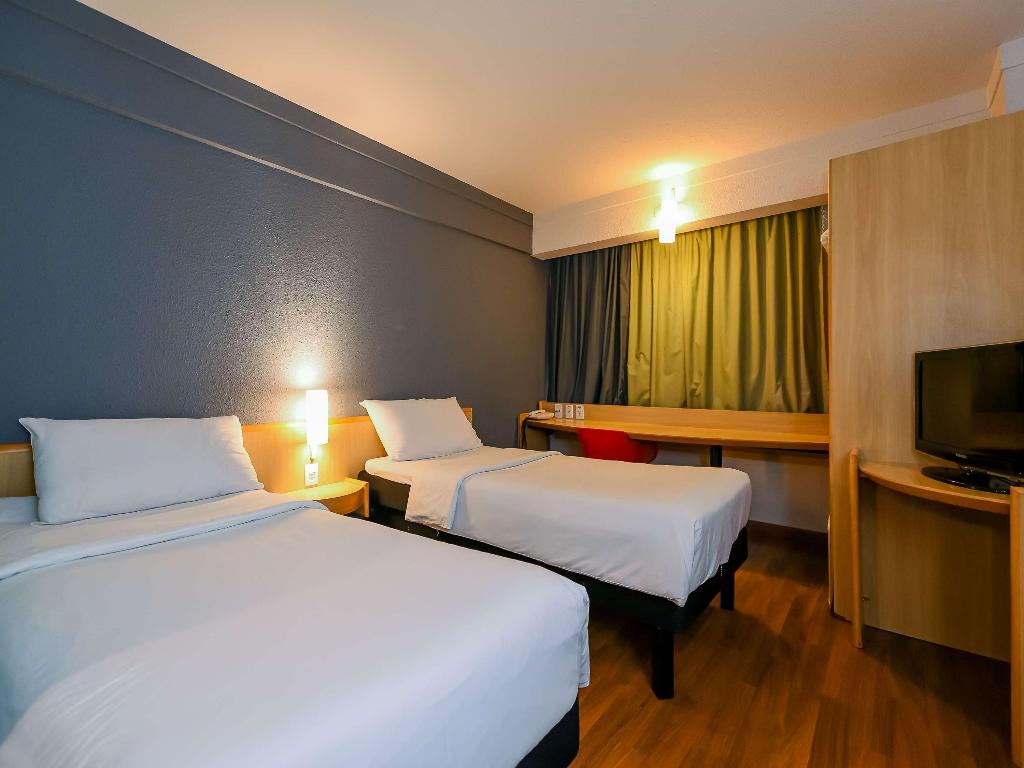 hotel-thumb