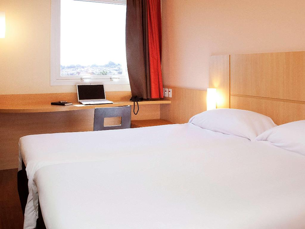 hotel-thumb