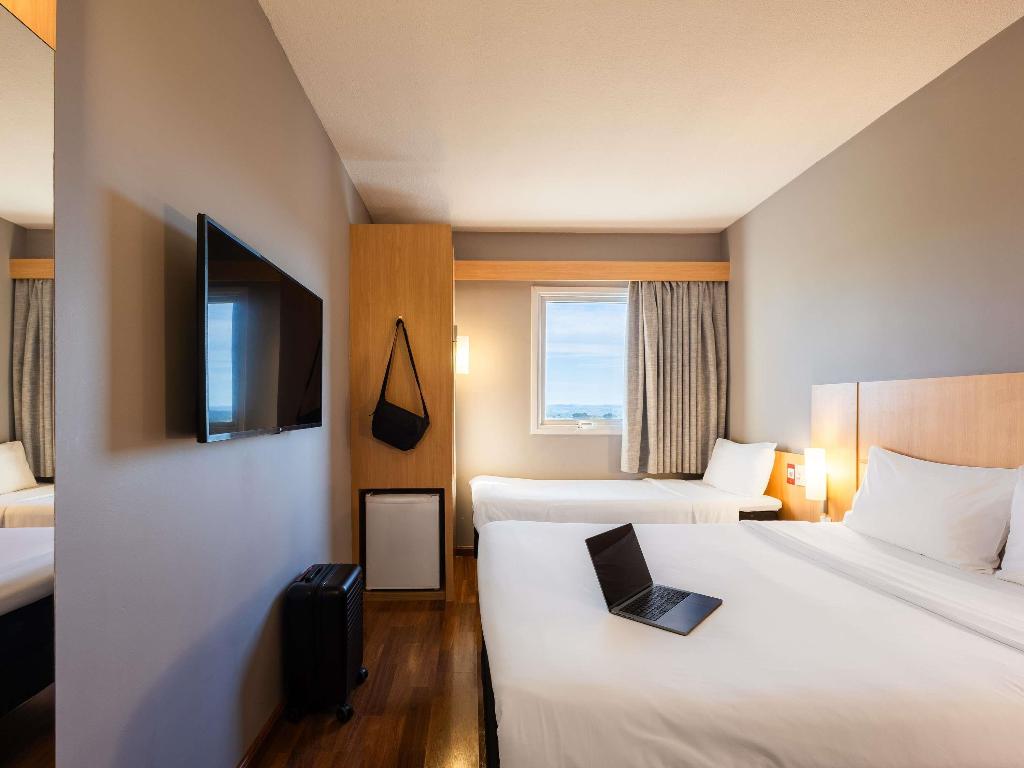 hotel-thumb