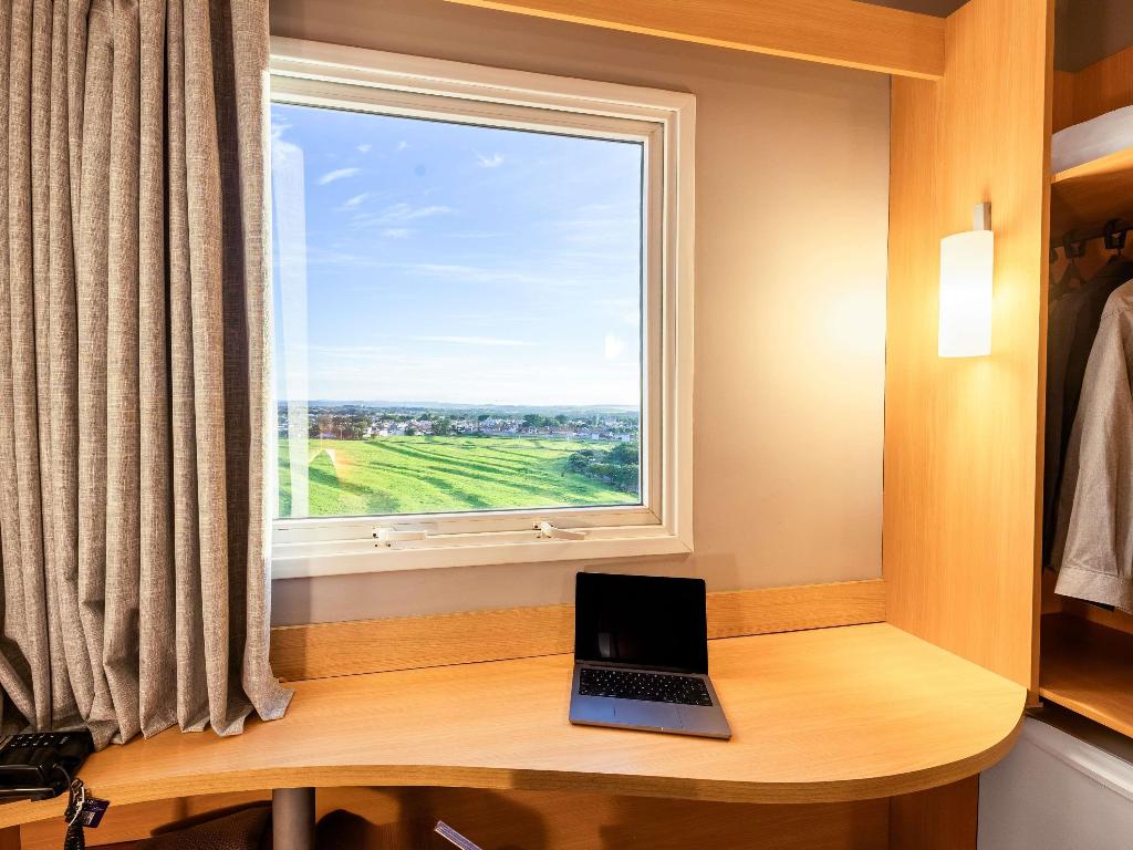 hotel-thumb
