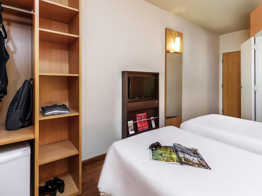 hotel-thumb
