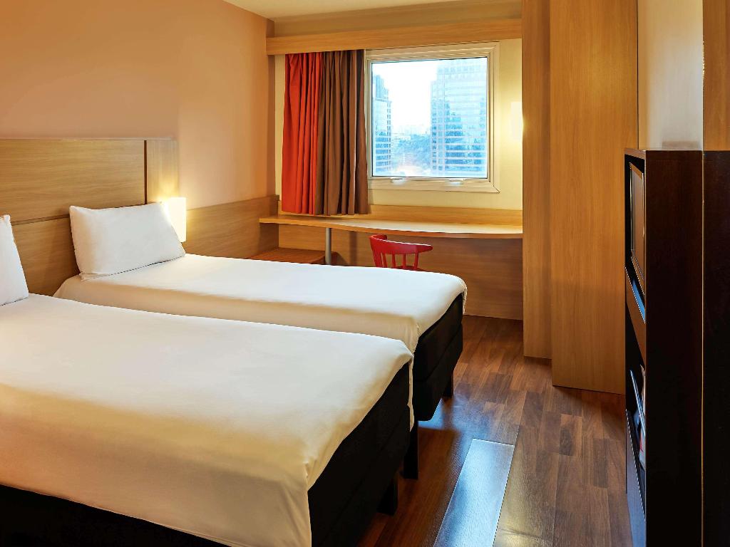 hotel-thumb