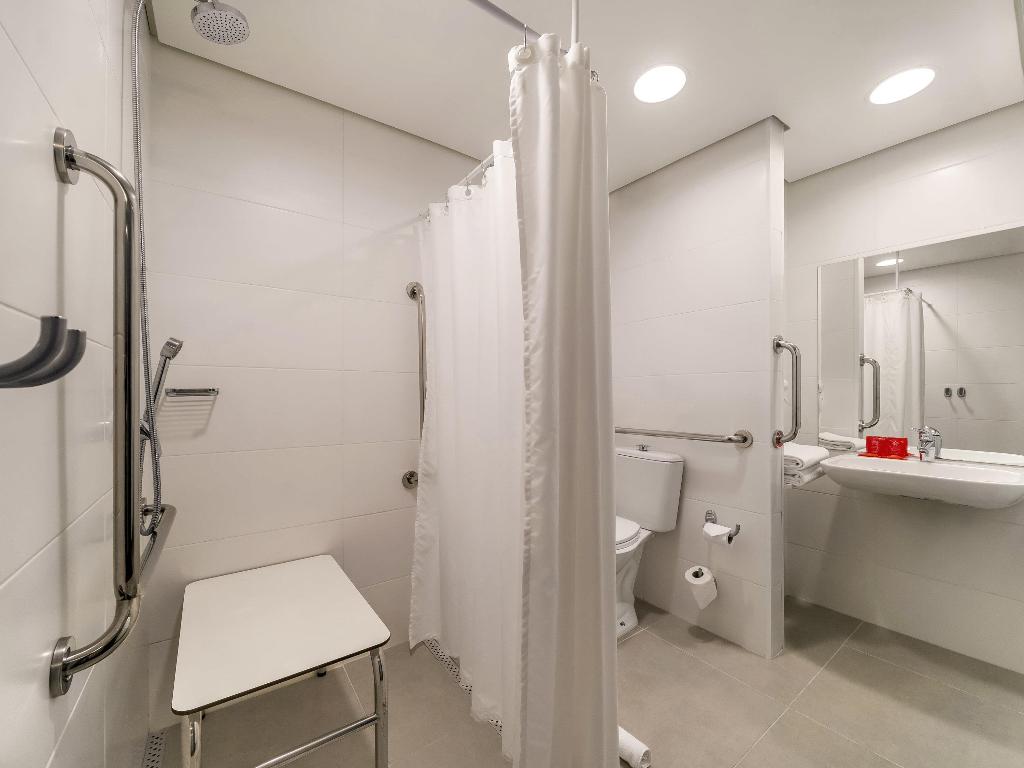 hotel-thumb