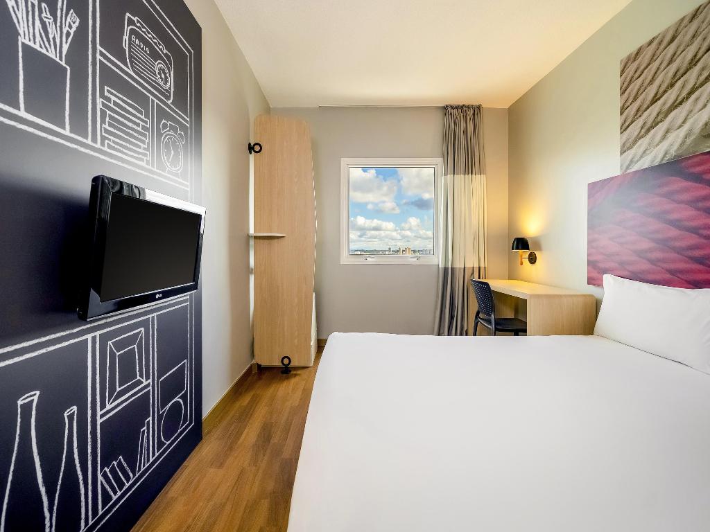 hotel-thumb