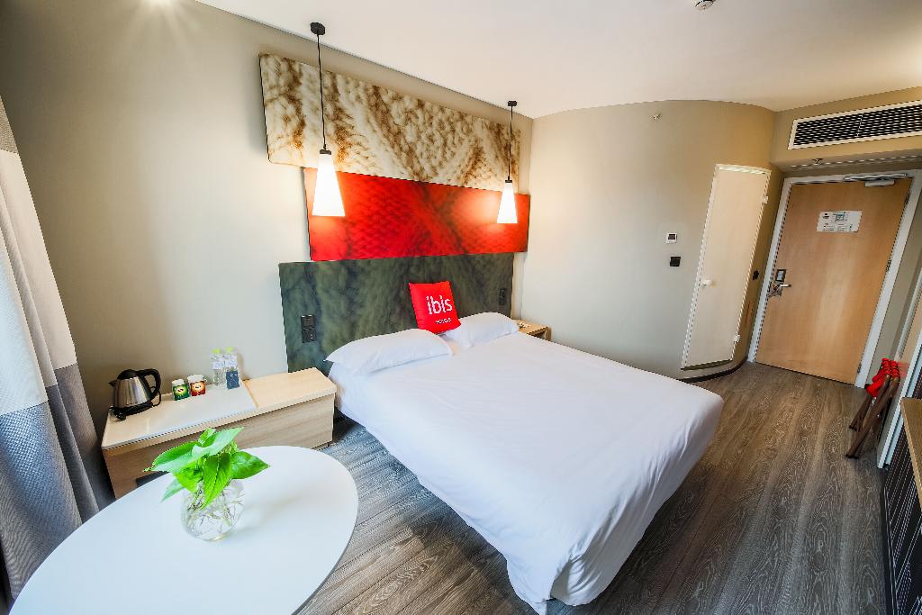 ibis Chengdu Kehua