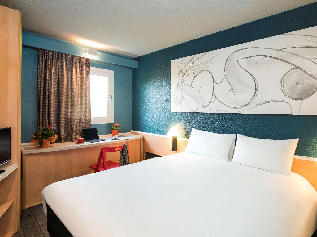 B&B HOTEL Orléans Centre Foch