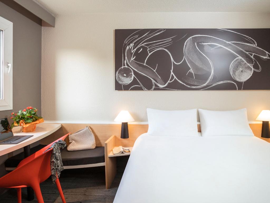 B&B HOTEL Orléans Nord Saran