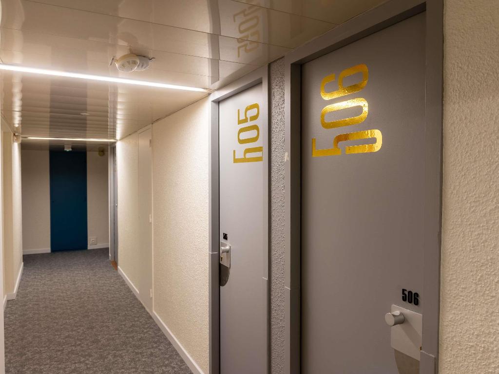 ibis Lyon Est Bron