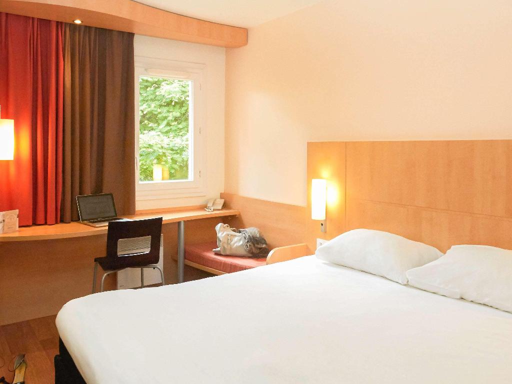 ibis Sisteron
