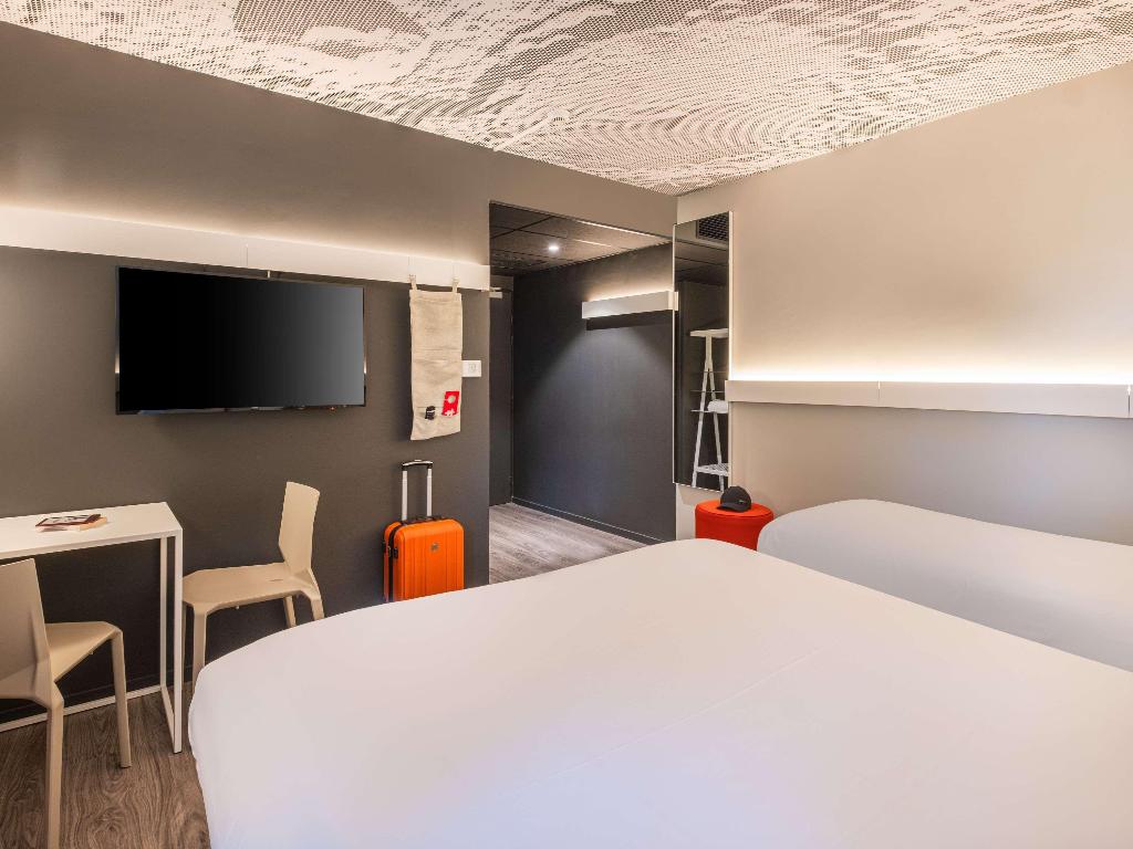 ibis Nantes Treillières