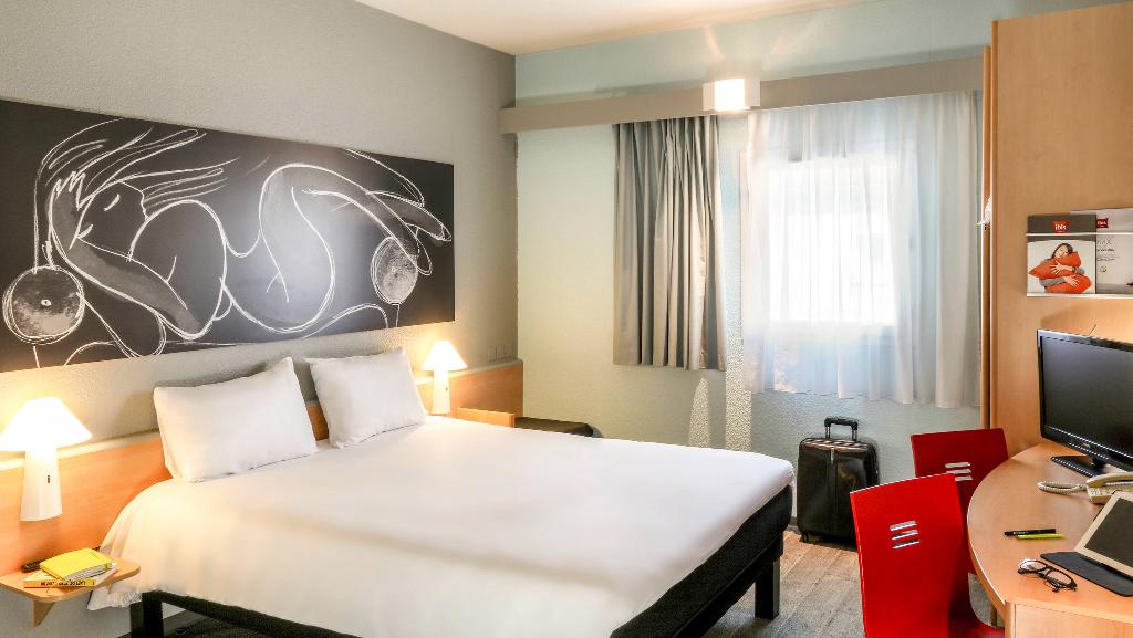 ibis Orange Sud