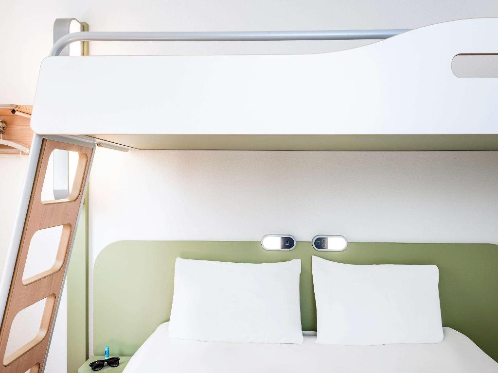 Ibis Budget Versailles Coignières
