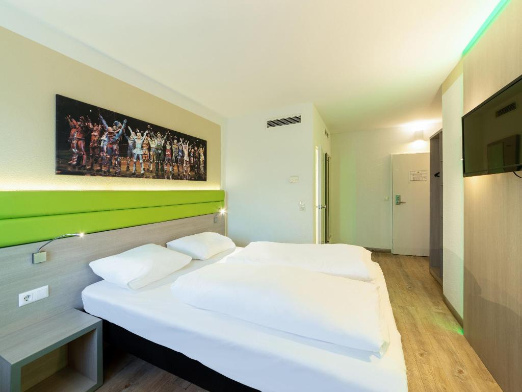 hotel-thumb