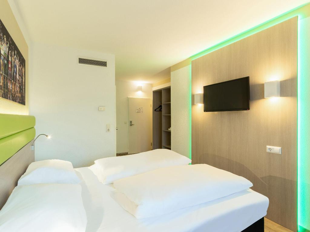 hotel-thumb