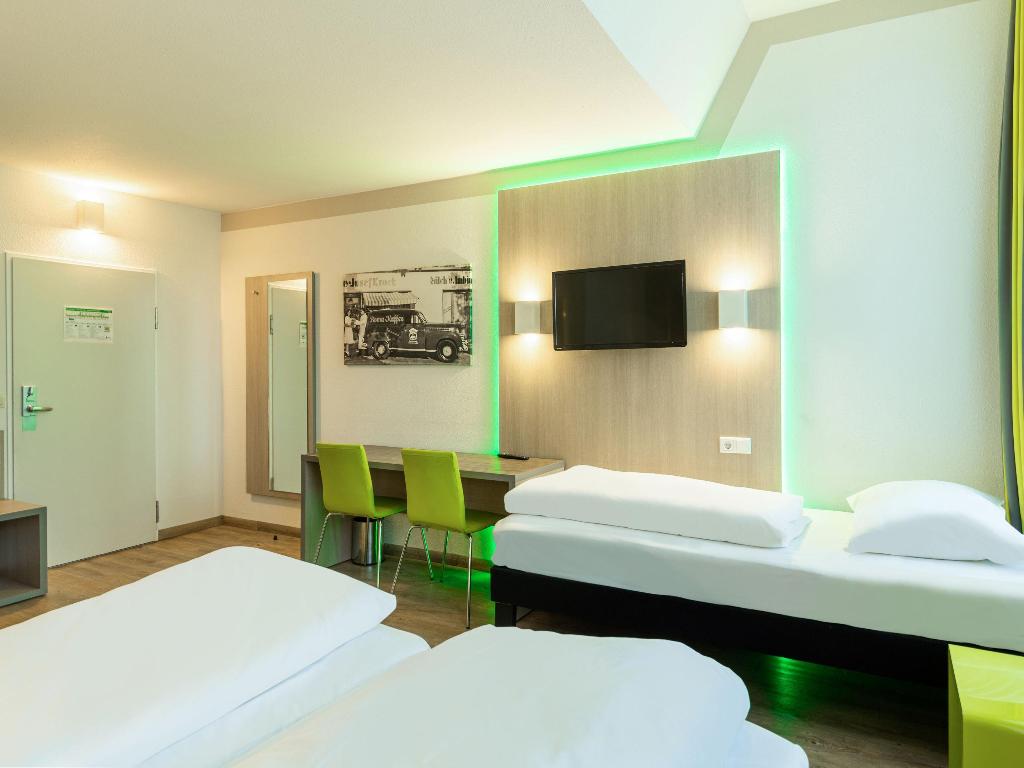 hotel-thumb