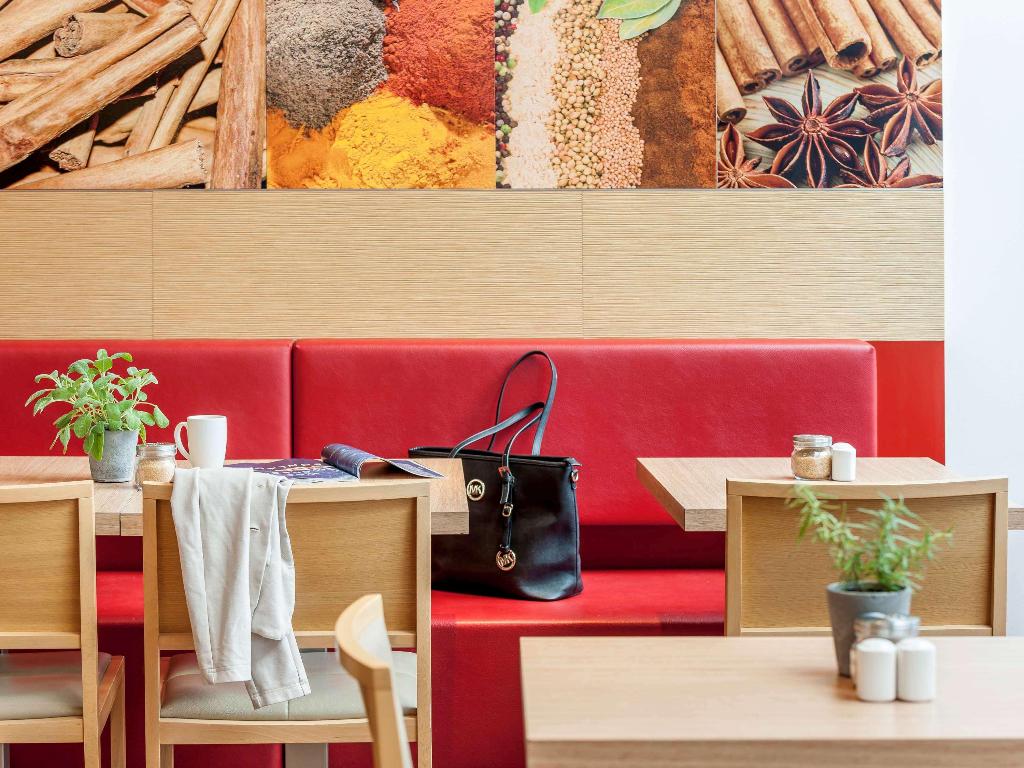 Hotel B&B HOTEL München Schwabing, Deutschland, München. Großes 40