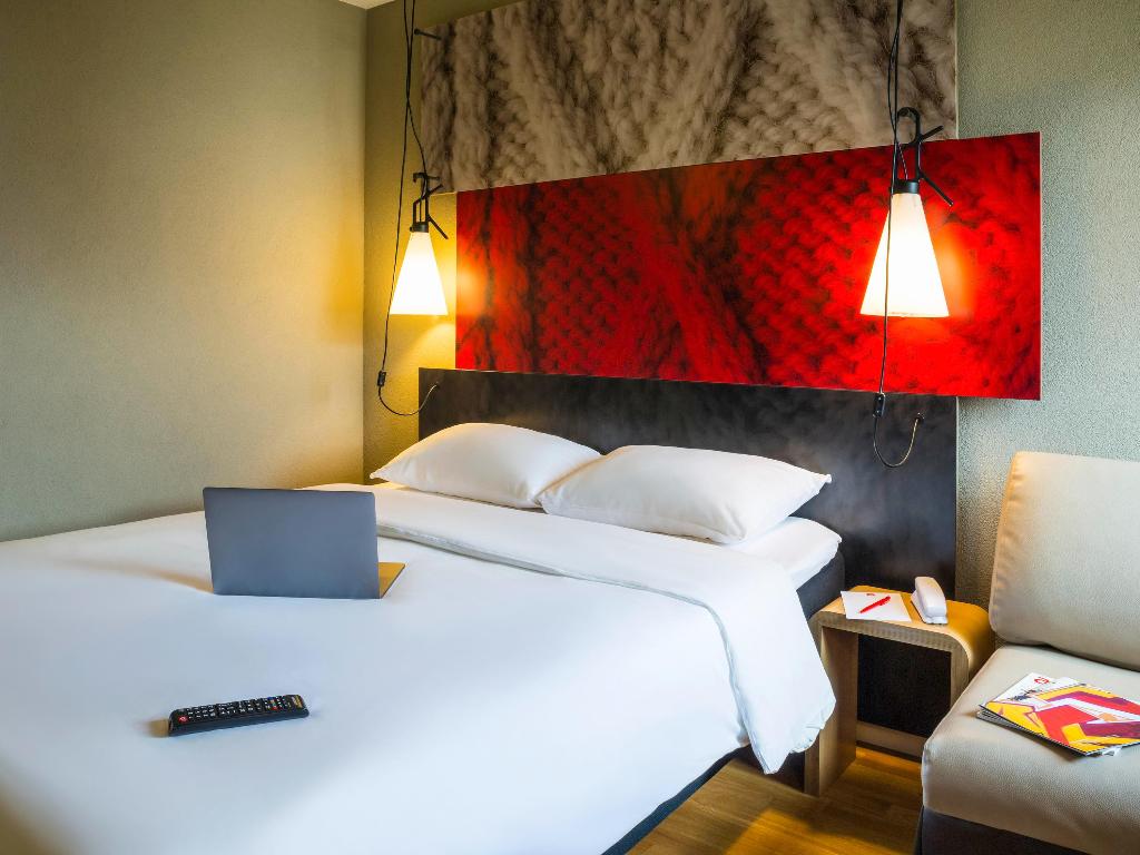 ibis Sion