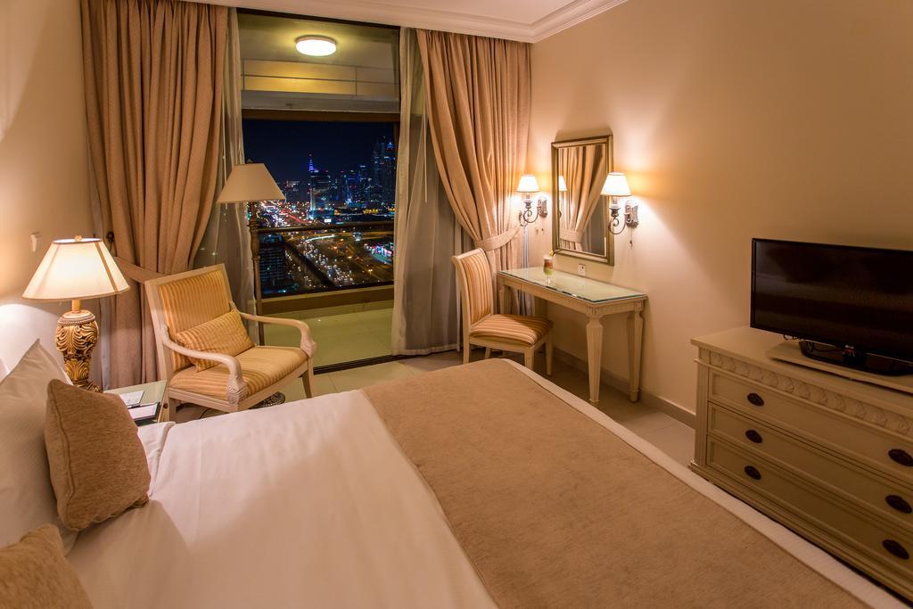 hotel-thumb