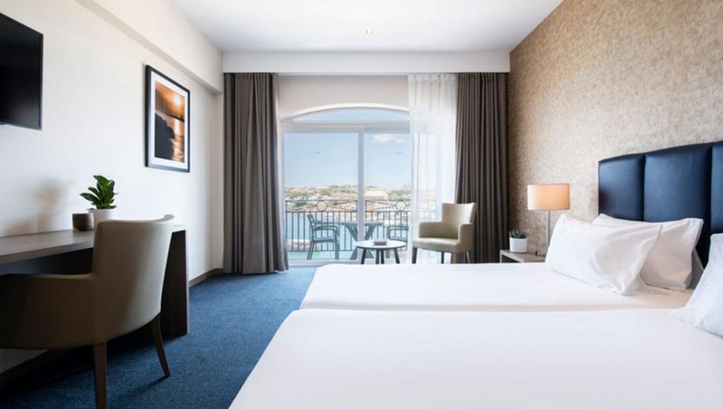 hotel-thumb