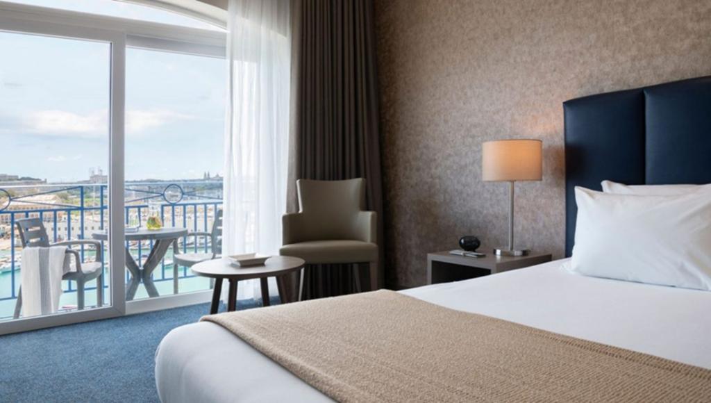 hotel-thumb